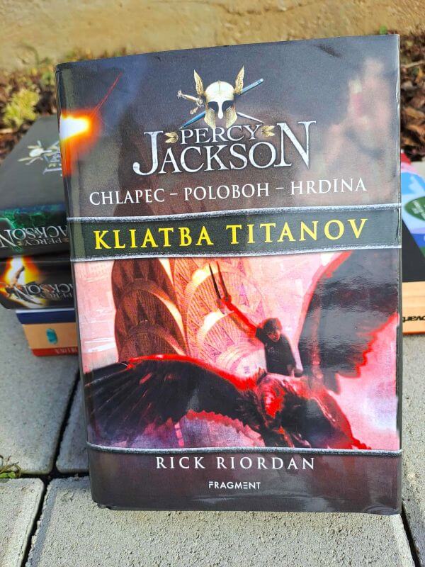 Kniha Percy Jackson - Kliatba titanov